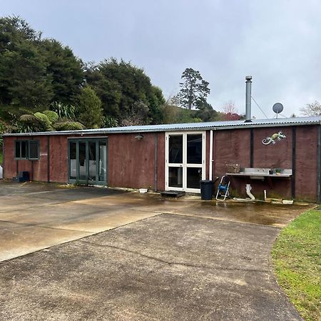 Self Contained Open Shed Space Wainui  Exterior photo