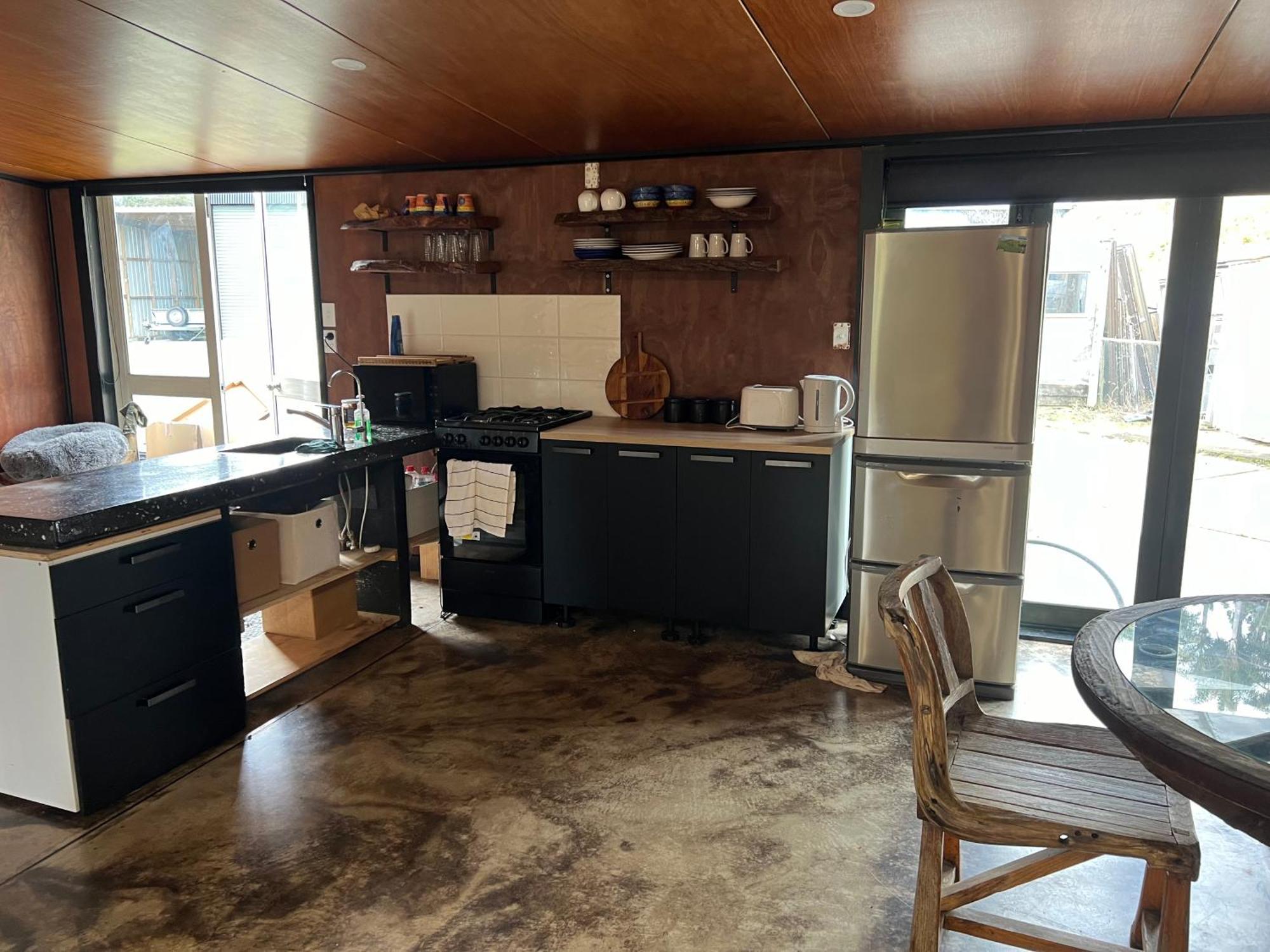 Self Contained Open Shed Space Wainui  Exterior photo