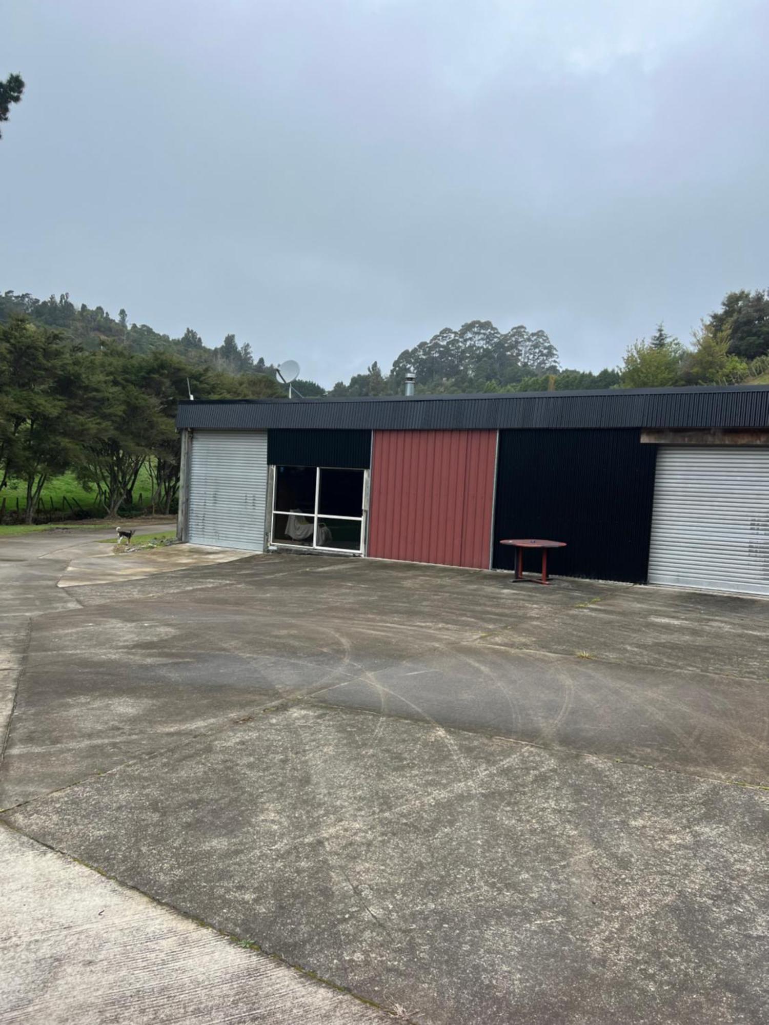 Self Contained Open Shed Space Wainui  Exterior photo